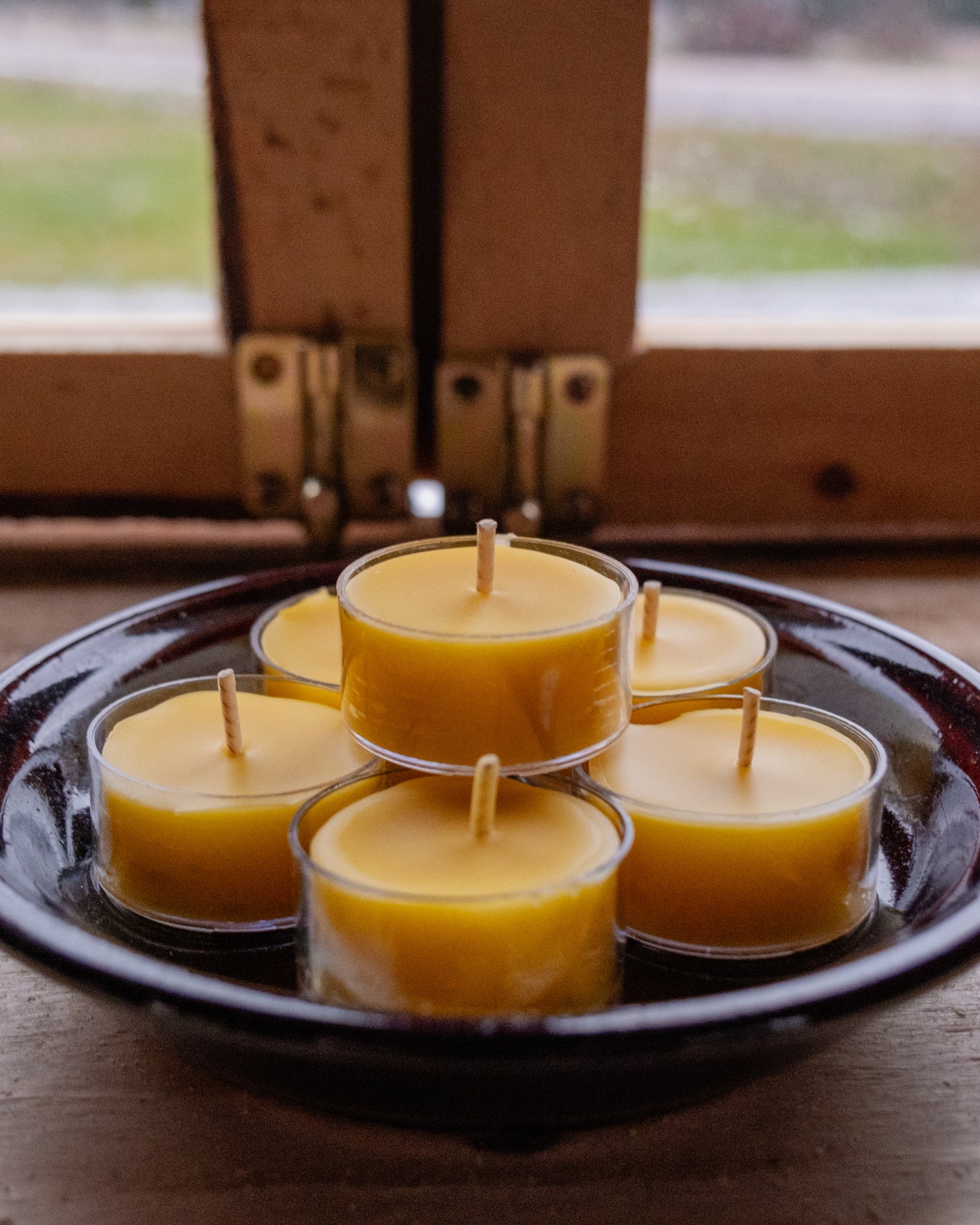 100% Beeswax Tealight